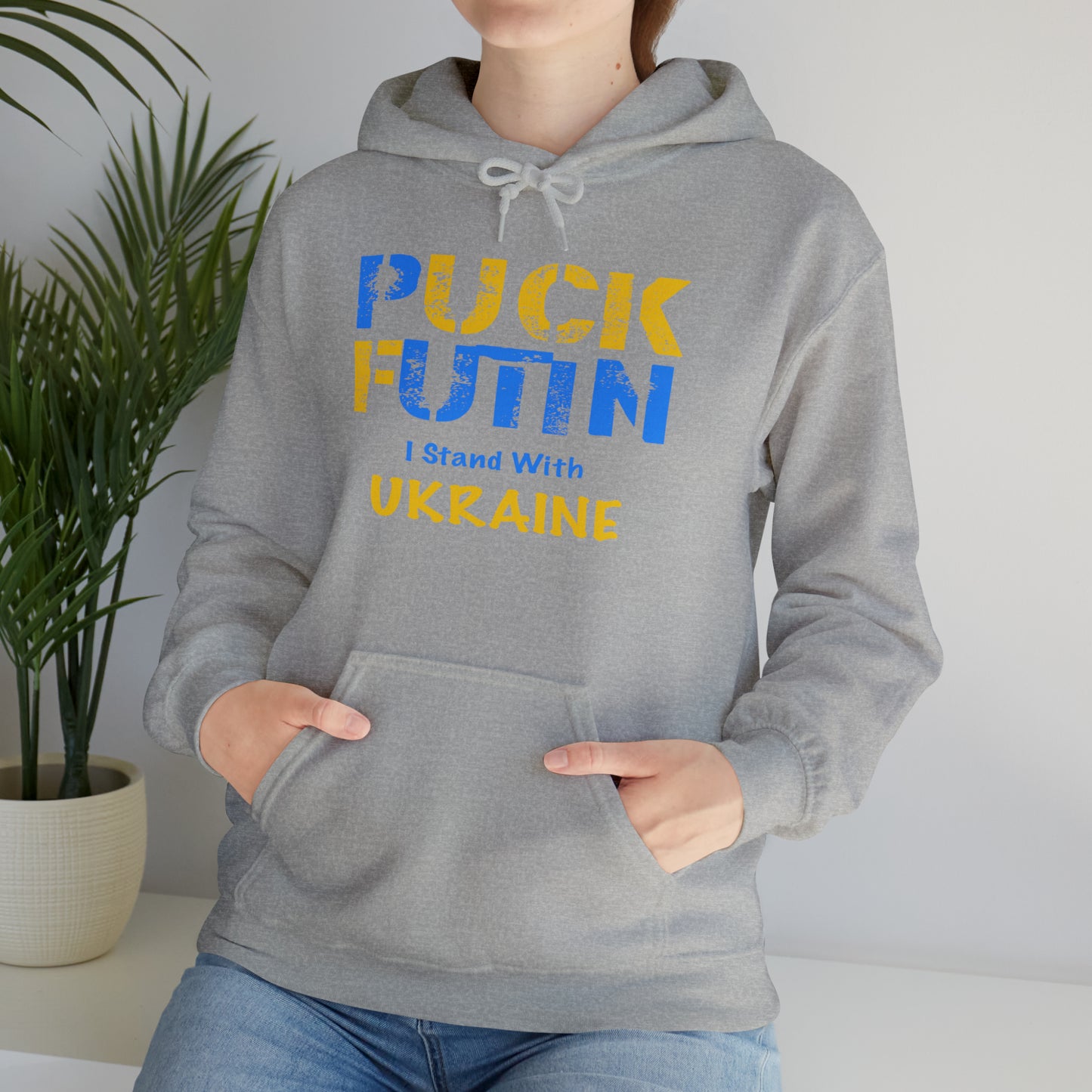 "P*** FUTI*" I Stand With UKRAINE - Unisex Heavy Blend™ Hooded Sweatshirt